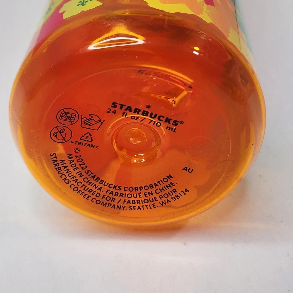Starbucks Strawberry Fields Floral Flower Reusable Water Bottle 24 oz Tropical
